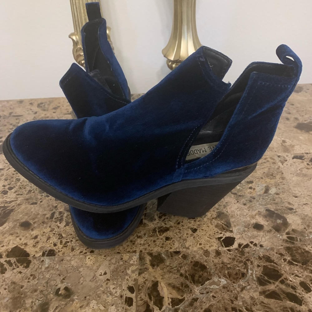 Steve Madden velvet boots